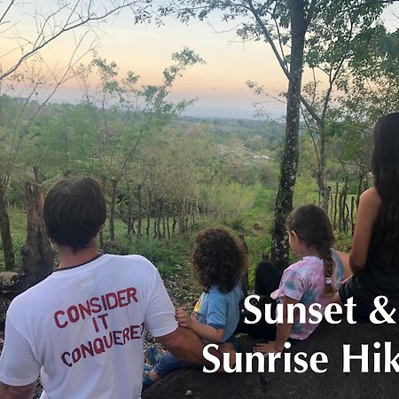 Soursop Hostel Cueta エクステリア 写真